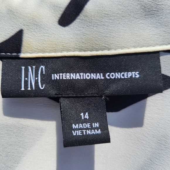 INC belted black and white dress, size 14 - Picture 3 of 4